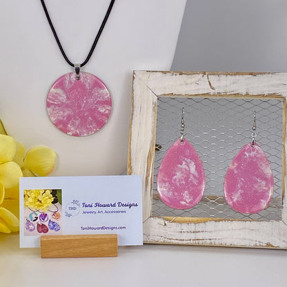 Hand Painted Iridescent Pendant Necklace And Earring Set