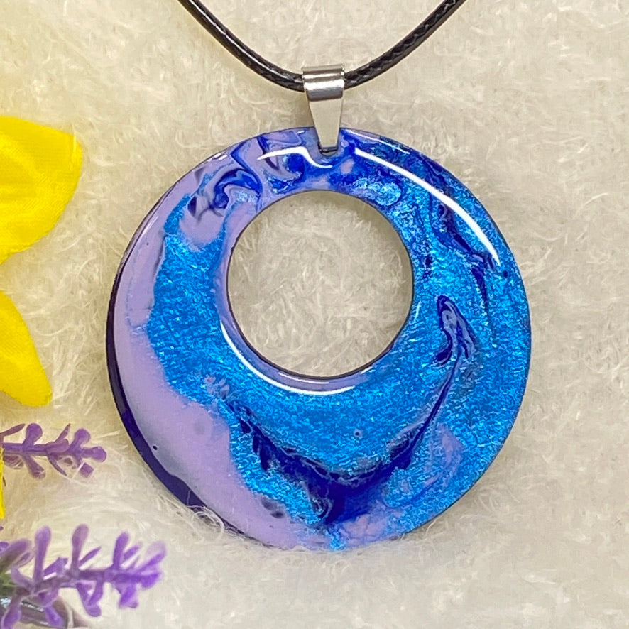 Hand Painted Iridescent Center Hollow Pendant Necklace