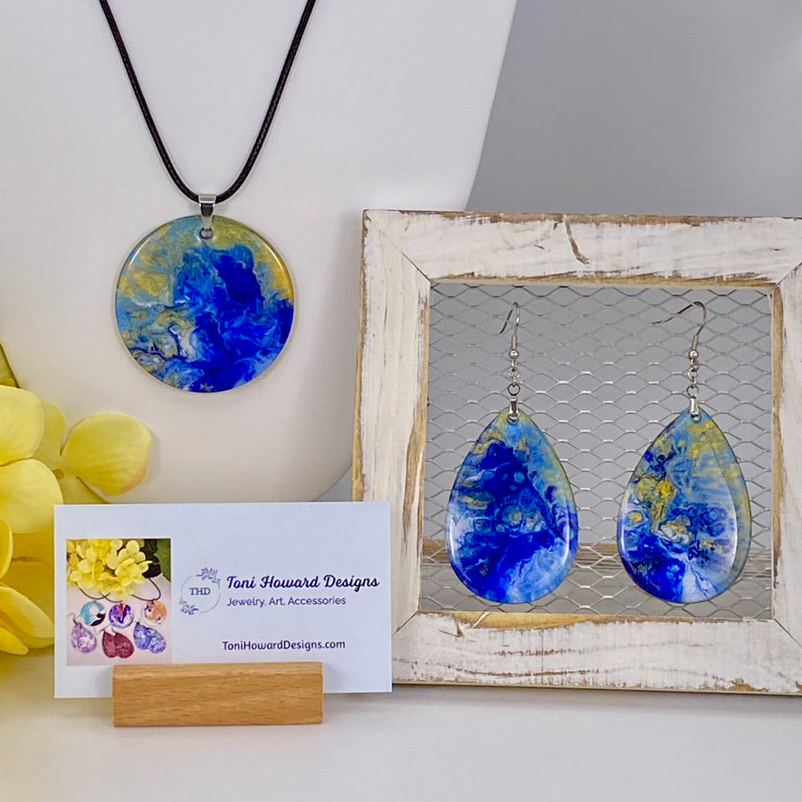 Hand Painted Iridescent Pendant Necklace And Earring Set