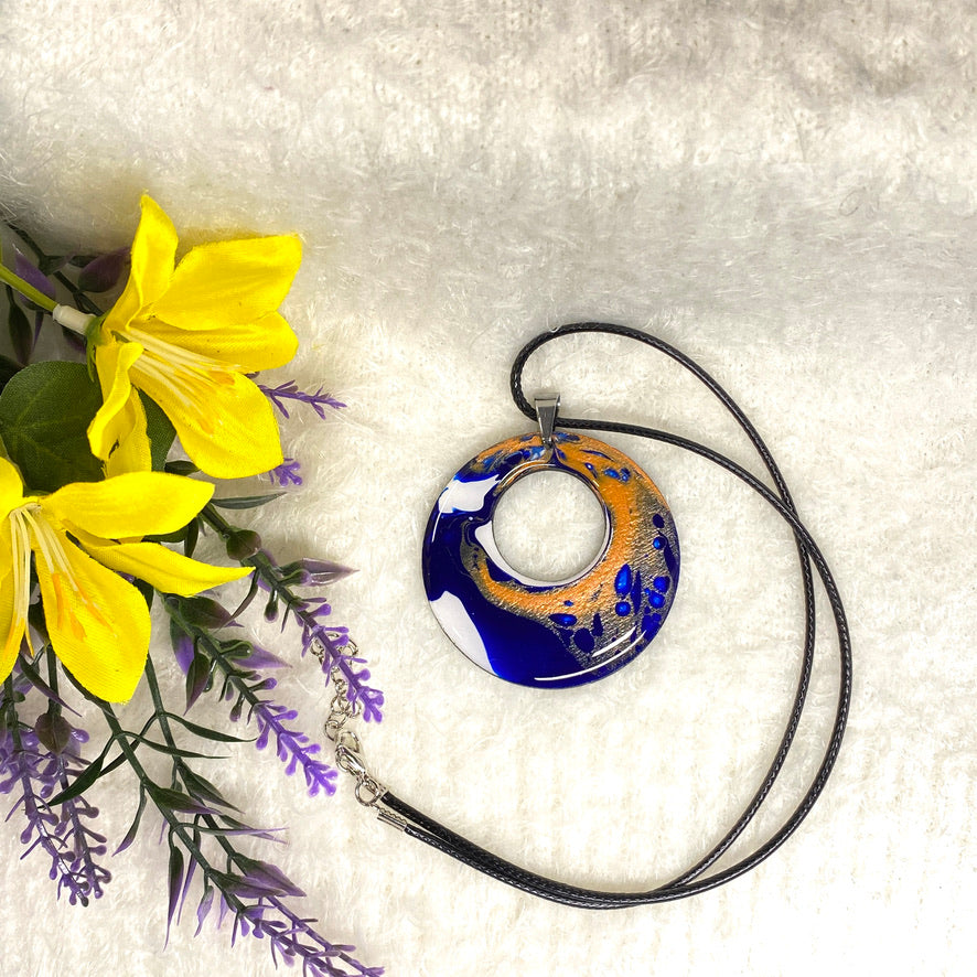 Hand Painted Iridescent Center Hollow Pendant Necklace