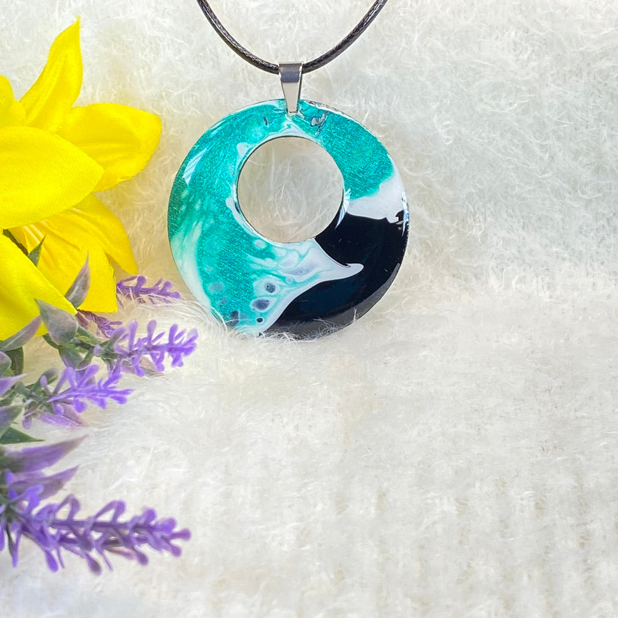 Hand Painted Iridescent Center Hollow Pendant Necklace