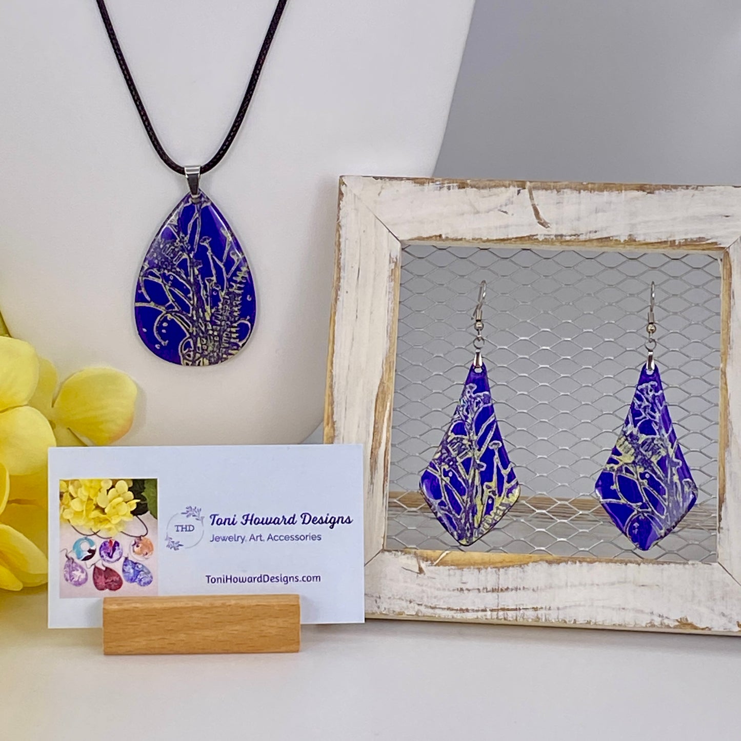 Hand Painted Iridescent Pendant Necklace And Earring Set